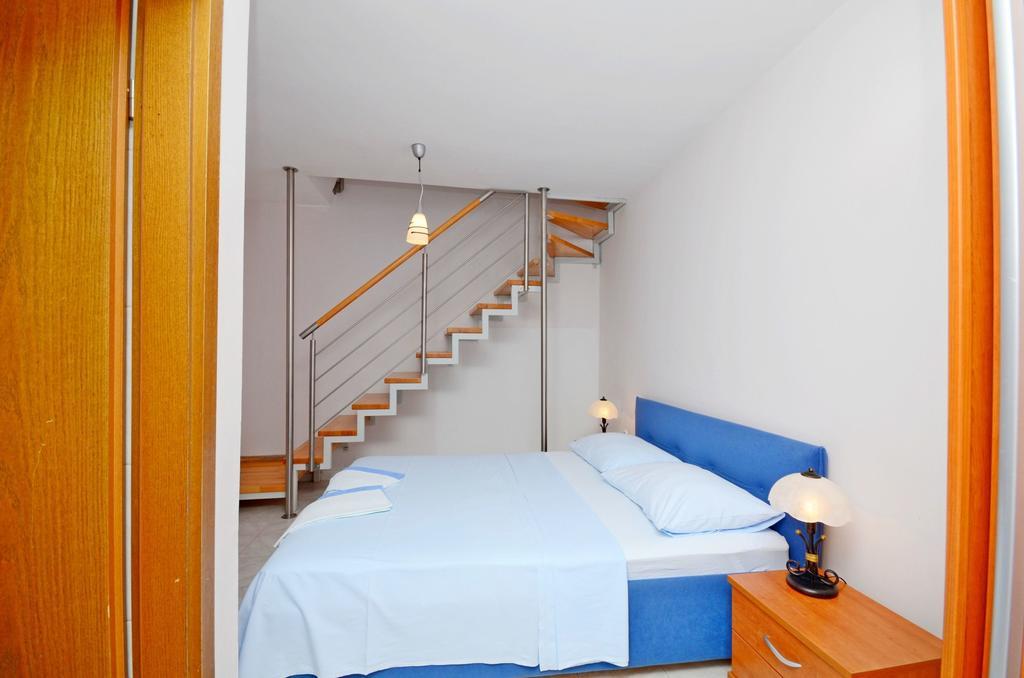 Apartments Hrgovic Rogoznica  Εξωτερικό φωτογραφία